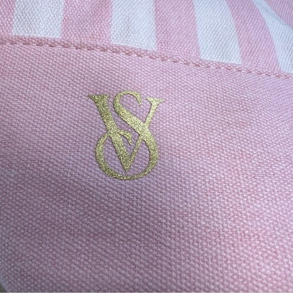NWT Victoria’s Secret Iconic Pink Canvas Cotton Striped Tote ShoulderTravel Bag - Picture 9 of 10